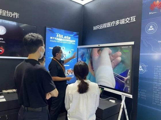 Photo shows a mixed reality (MR) telemedicine multi-terminal interaction solution jointly developed by Huawei Cloud and IDEAPOOL, which provides more application scenarios for telemedicine. (File photo) 