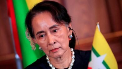 ميانمار: نقل أونج سان سوتشي من السجن إلى الإقامة الجبرية في المنزل